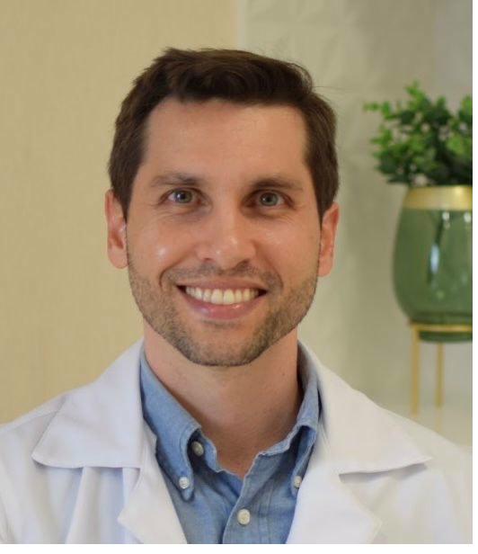 Dr. Adriano Liguori